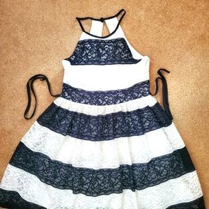 SEQUIN HEARTS black and white lace. Girl size 14.